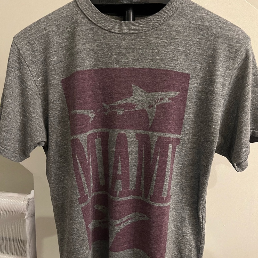 Marc Jacobs Miami graphic tee - gray - Mens medium